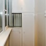 Armoire en plastique blanc
