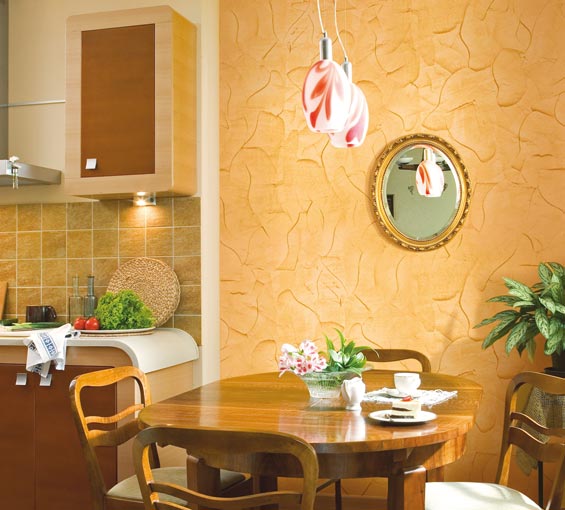 Plâtre décoratif dans la salle à manger