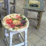 Tabouret Découpage à effet craquelé