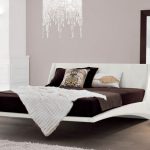 Lignes courbes dans la chambre