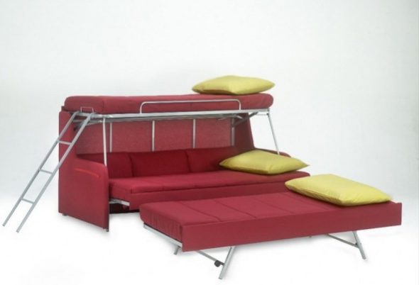 Lit transformant pour trois enfants