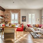 Cuisine-salon de style loft avec un design inhabituel
