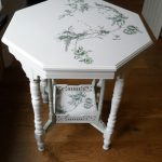 Table de découpage laconique