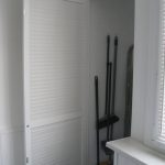 Placez sur la loggia sous la forme d'une botte peut être utilisé sous le garde-manger ou un placard avec des étagères