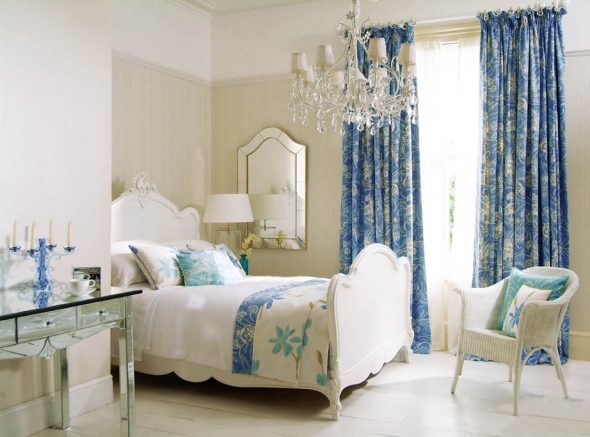 Chambre harmonieuse et confortable