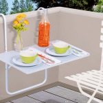 Table pliante inhabituelle pour une personne