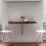 Table à manger pour une petite et élégante cuisine