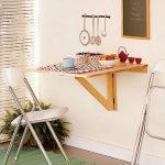 Table murale pliante pour la cuisine