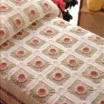 La couverture des motifs de roses faites-le vous-même