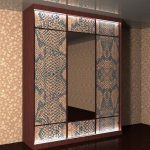 Armoire coulissante sous la peau de crocodile