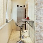 Comptoir de bar pliable à l'intérieur