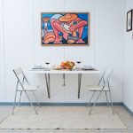 Table de cuisine dans un style minimalisme