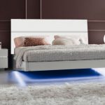 Éclairage LED sur le périmètre inférieur du lit - simplement et efficacement