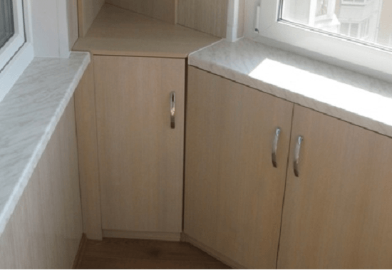 Cabinet de coin