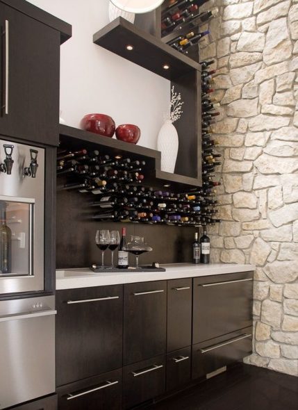 Casier à vin dans la cuisine
