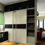 Armoire spacieuse et aménagée de manière rationnelle