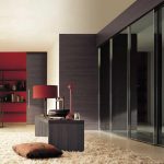 Placard intégré avec portes en miroir