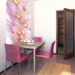Accent lumineux à l'intérieur - papier peint photo au mur et mobilier clair dans la salle à manger