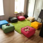 Pouf classique couleurs vives
