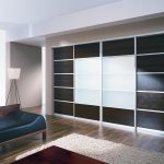 Conception d'armoire contrastante