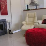 Pouf rouge fait maison à l'intérieur