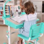 La chaise convertible IKEA menthe grandit avec les enfants