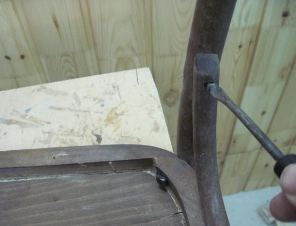 Démonter la chaise