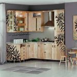Cuisine peinte avec des motifs dans la nouvelle version