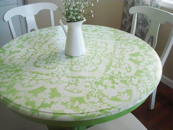 Peindre la table en tulle