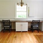 Tables simples avec fenêtres latérales