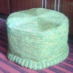 Ottoman avec base de bouteilles en plastique de 2 litres