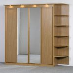 Armoire coulissante avec étagères d'angle