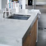 Comptoir de cuisine moderne en béton