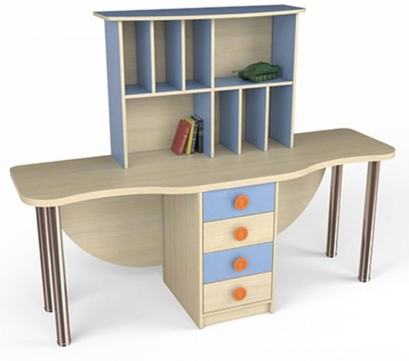 Table pour deux enfants en bois aggloméré