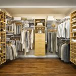Rangement pratique des chaussures dans des zones spécialement désignées