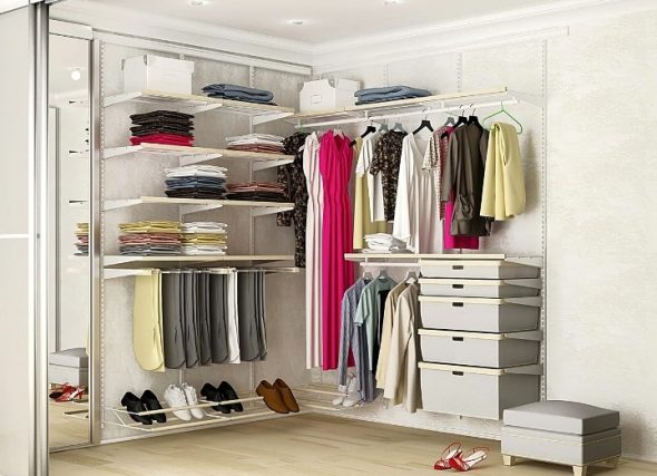 Cabinet de coin