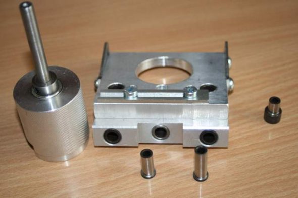 Gabarit de forage universel