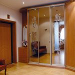Portes miroir pour le meuble d'angle