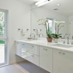 Support de bain suspendu high-tech blanc