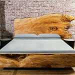 Lit en bois non traité pour le loft de la chambre