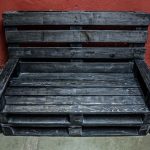 Canapé de palettes de couleurs sombres