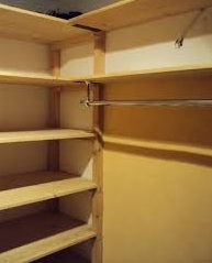 Armoire en bois