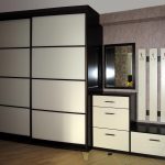 La combinaison de blanc et de noir pour le couloir
