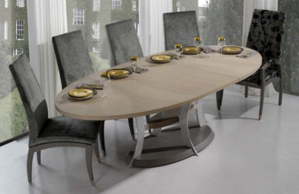 Belle et élégante table