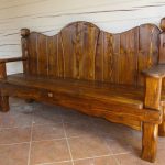 Banc long et massif