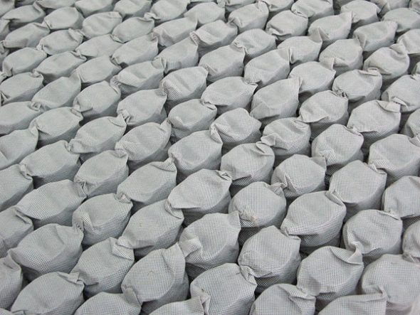 Matelas avec système multipoches