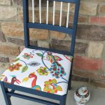 Chaise longue avec une décoration pour enfants