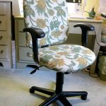 Mise à niveau d'une chaise d'ordinateur avec vos propres mains