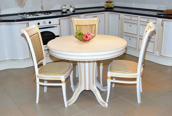 Table de salle à manger ronde originale