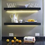 Étagères lumineuses ouvertes